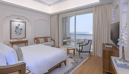 Superior Room, 1 King Bed