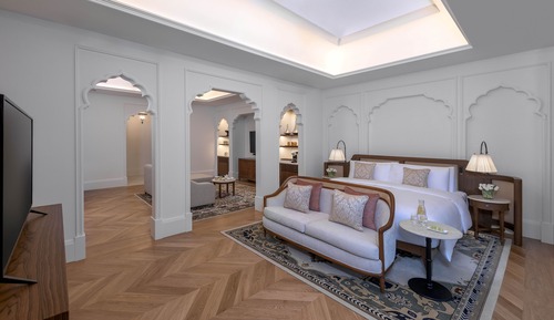Suite, 1 King Bed