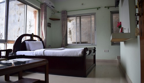 Deluxe Single Room