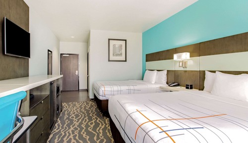 Room, 2 Queen Beds, Accessible, Non Smoking (Mobility/Hearing, Tub w/Grab Bars)