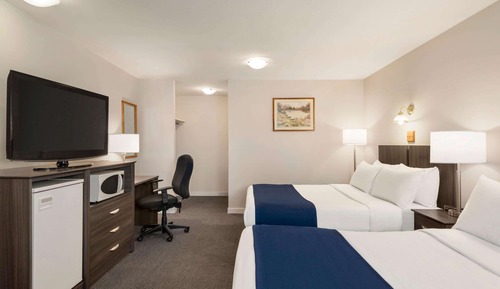Room, 2 Queen Beds, Non Smoking