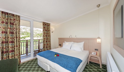 Single Room, Mountain View