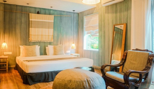 Deluxe Double or Twin Room