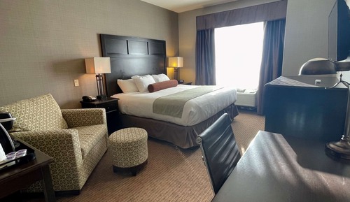 Standard Room, 1 King Bed, Accessible, Bathtub