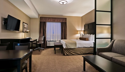 Suite, 1 Queen Bed, Non Smoking, Kitchenette