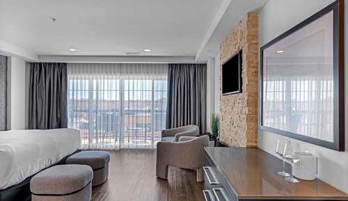 Luxury Single Room