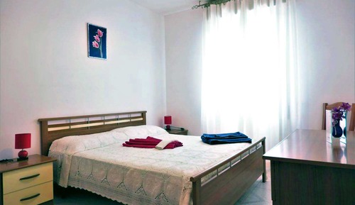 Classic Condo, 2 Bedrooms