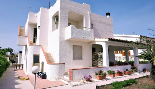 Classic Condo, 2 Bedrooms