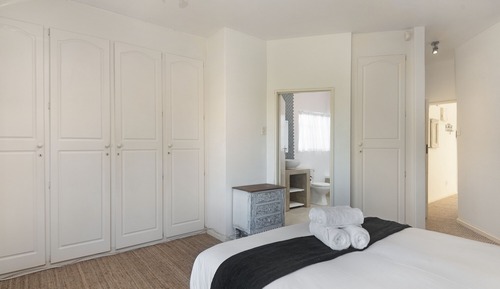 Apartment (2 Bedrooms)