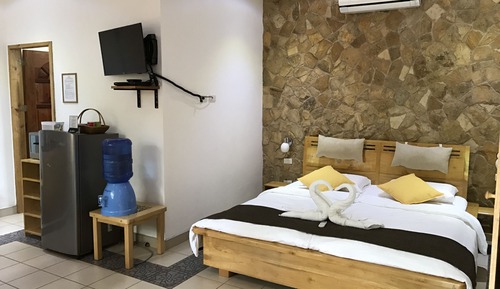Standard Studio, 1 King Bed