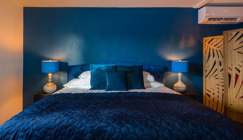 Signature Room