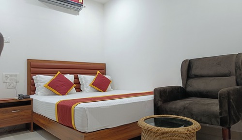 Deluxe Single Room