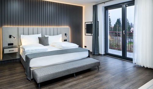 Junior Studio Suite