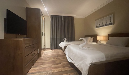 Grand Triple Room