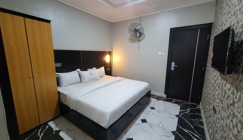 Basic Single Room