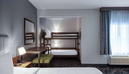 Family Suite, Multiple Beds, Non Smoking