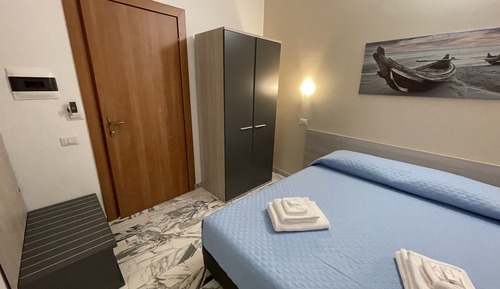 Comfort Room, 1 Double Bed, Ensuite, City View