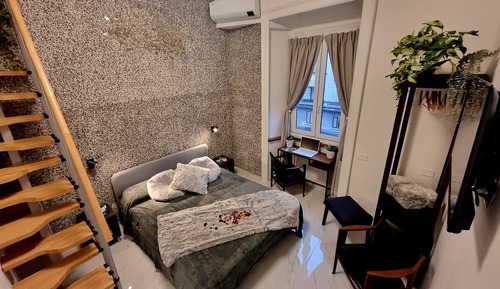 Exclusive Triple Room, City View