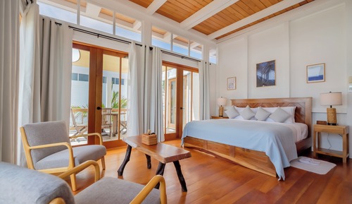 Superior Villa, 1 King Bed with Sofa bed, Canal View