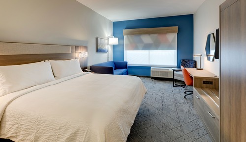 Standard Room, 1 King Bed, Accessible (Communication Accessible)