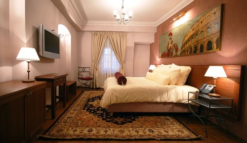 Premium Suite