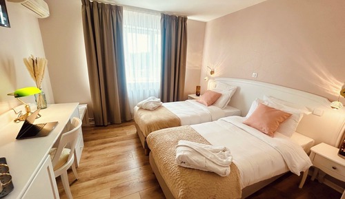 Classic Twin Room