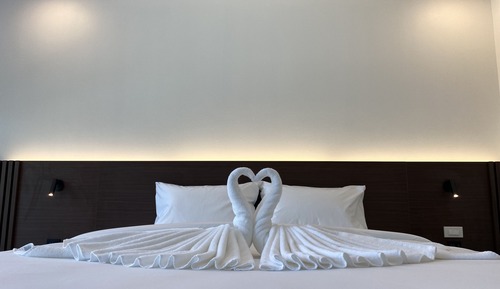 Superior Room, 1 King Bed, Non Smoking, Ensuite