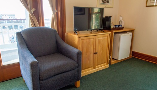 Deluxe Studio