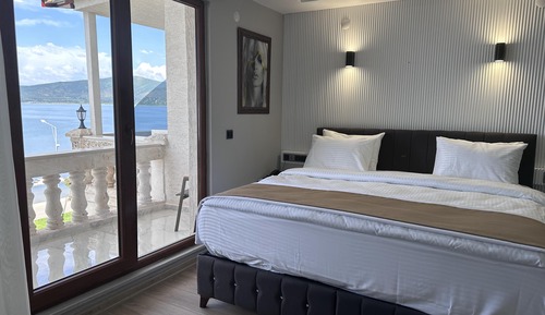 Design Room, 1 Bedroom, Lake View