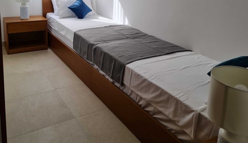 Deluxe Three Bedroom Apartment with Balcony and Sea View (6 Adults)