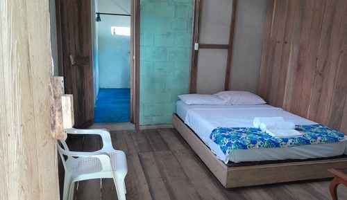 Traditional Double Room, 1 Double Bed, Ensuite, Partial Ocean View