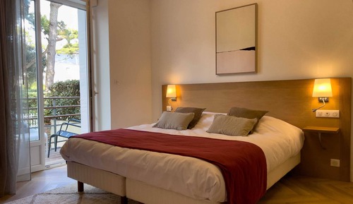 Deluxe Apartment, Balcony, Garden View (A l'ombre des pins)