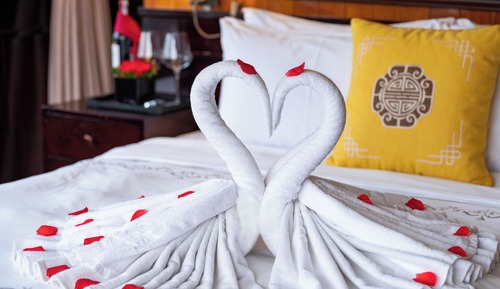 Honeymoon Suite