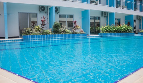Deluxe Room, Pool Access