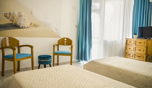 Romantic Twin Room