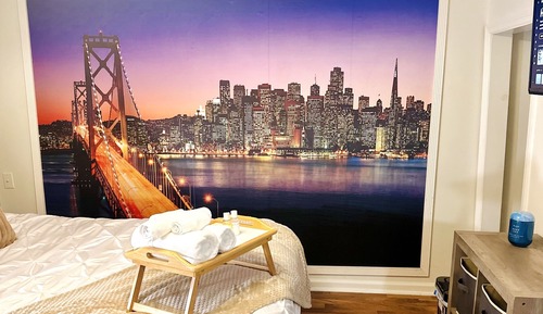 Basic Single Room, 1 Queen Bed, Shared Bathroom (Sunset )