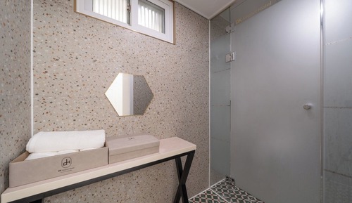 Standard Room (B)