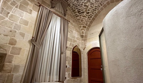 Standard Double Room (oda 202)