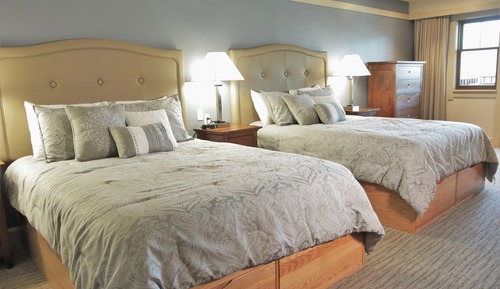 Deluxe Studio Suite, Multiple Beds, Lake View