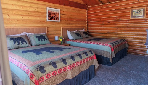 Traditional Room, 2 Queen Beds, Non Smoking, Mountain View