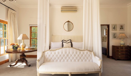 Honeymoon Suite