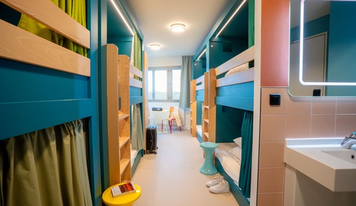 Comfort Room, Multiple Beds, Non Smoking, Shared Bathroom (mixte 8)