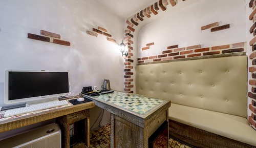 Room (Special Room (Must Inquire In-advance)