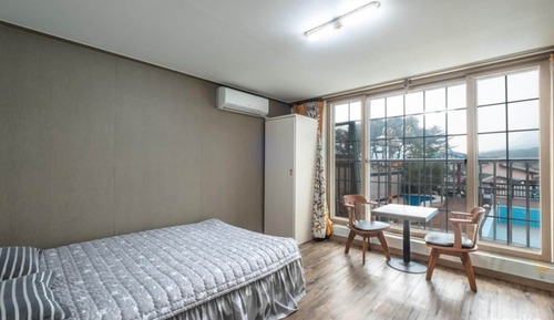 Room (Main Building-104)