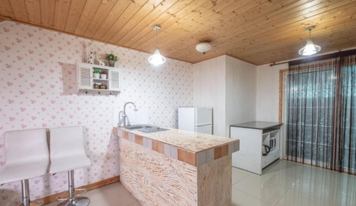 Room (Annex building-wind (duplex))