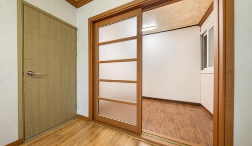 Room (Room 101)