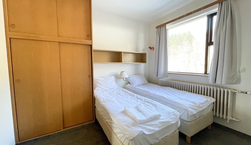 Twin Room (Shared Bathroom)