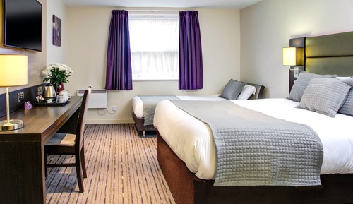 Deluxe Room, 2 Twin Beds, Non Smoking