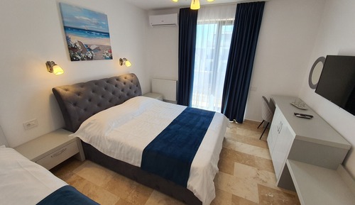 Comfort Triple Room, City View