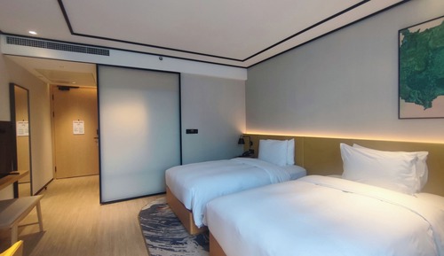 City Room, 2 Twin Beds